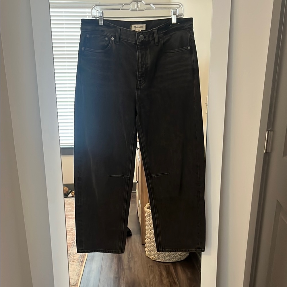Madewell Darted Barrel-Leg Jeans